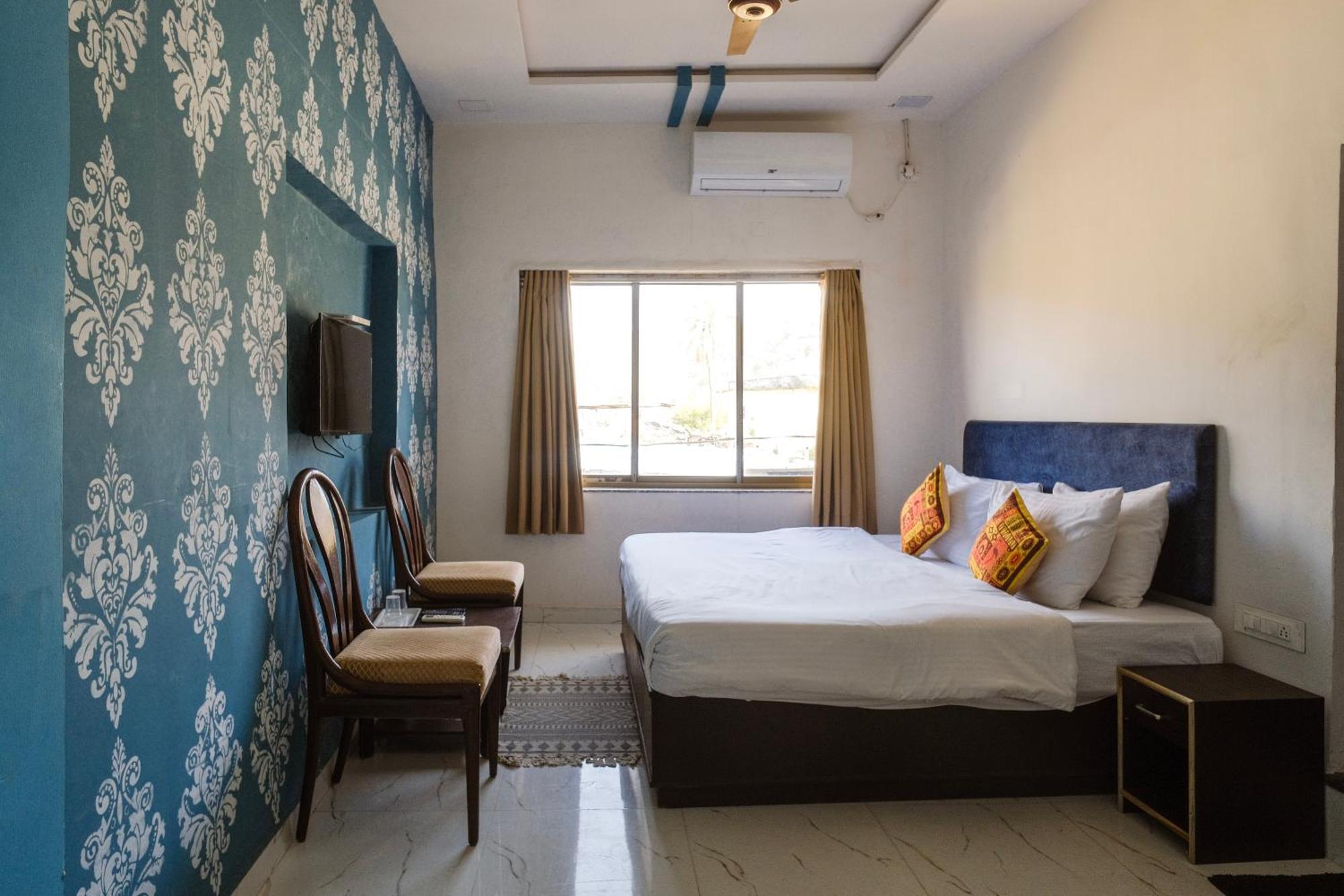 Rudraksha Inn مونت ابو المظهر الخارجي الصورة