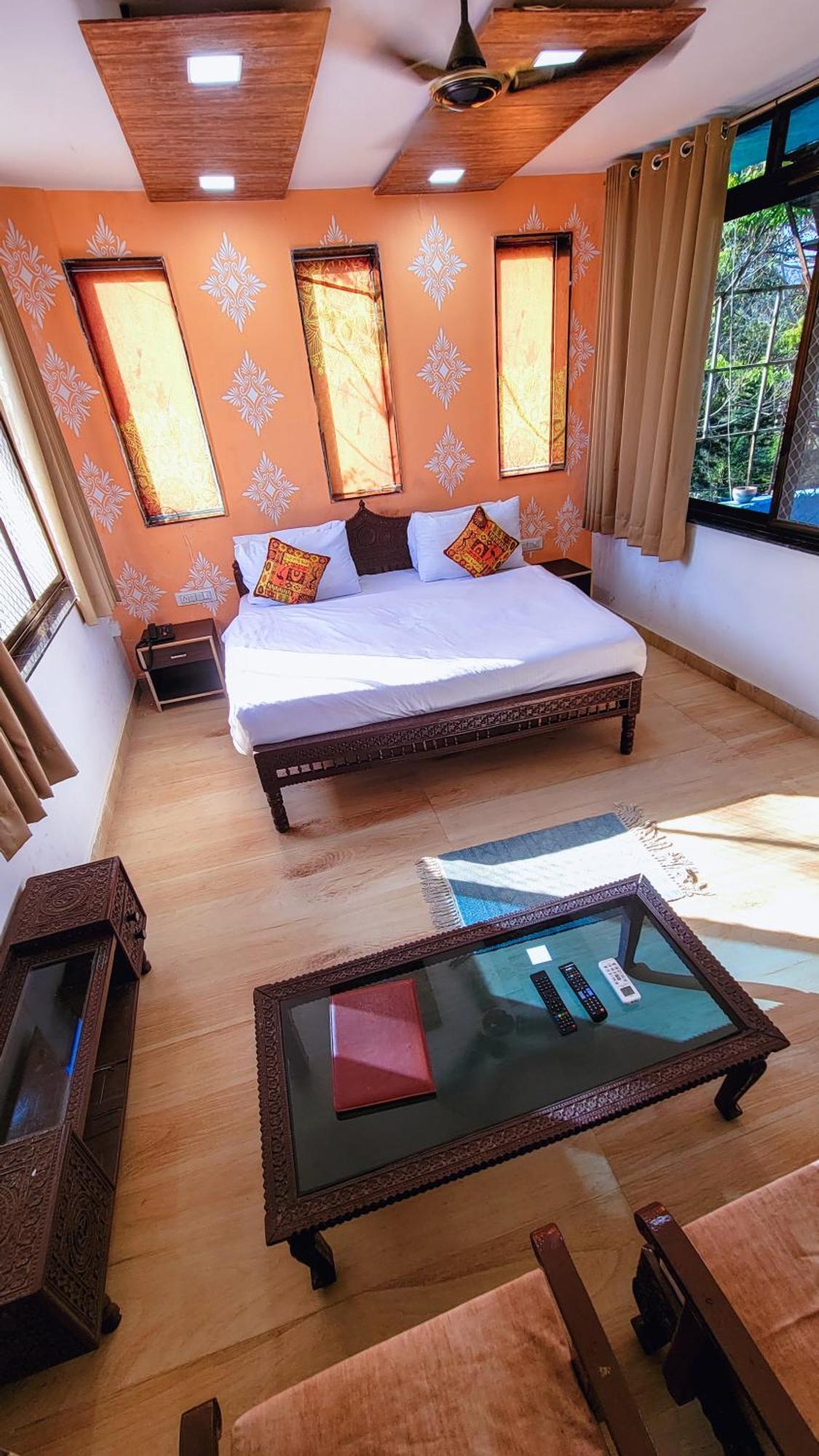 Rudraksha Inn مونت ابو المظهر الخارجي الصورة