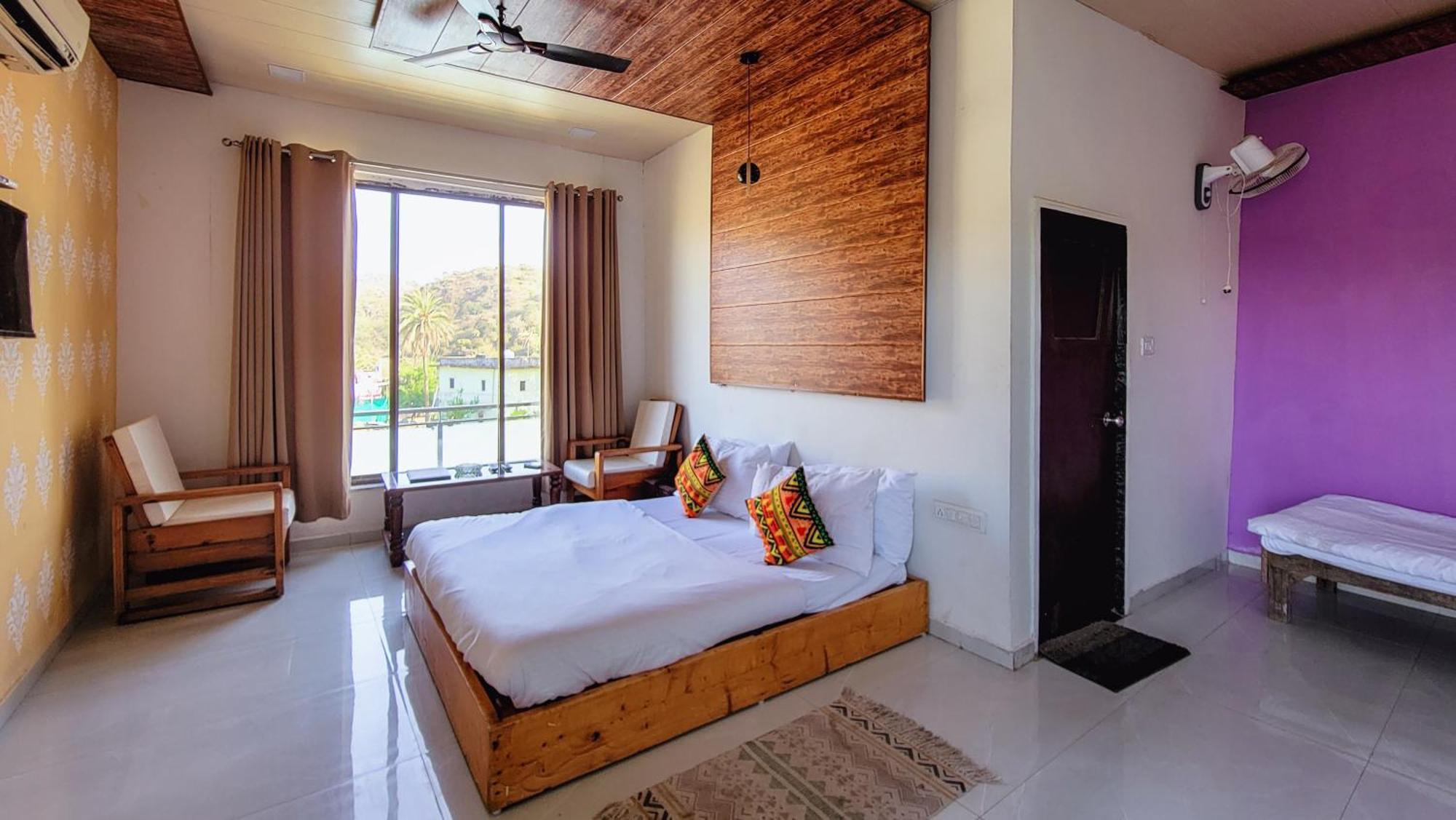 Rudraksha Inn مونت ابو المظهر الخارجي الصورة
