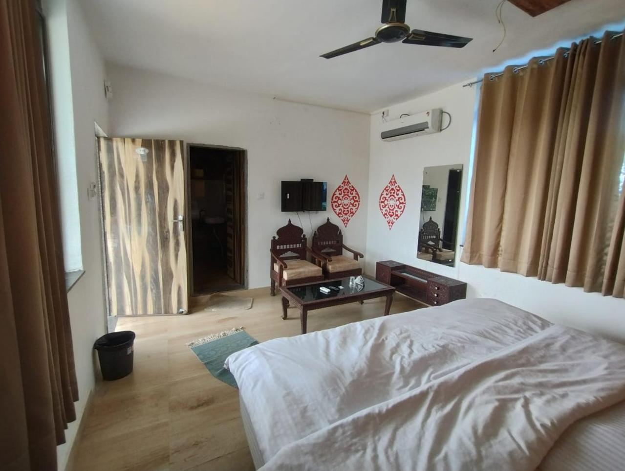Rudraksha Inn مونت ابو المظهر الخارجي الصورة