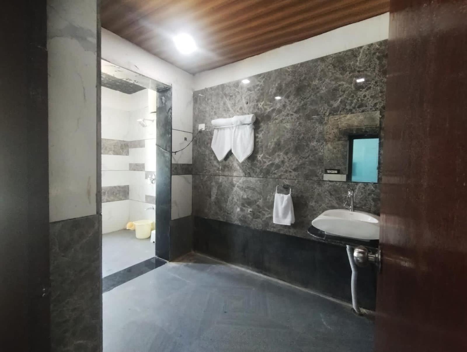 Rudraksha Inn مونت ابو المظهر الخارجي الصورة