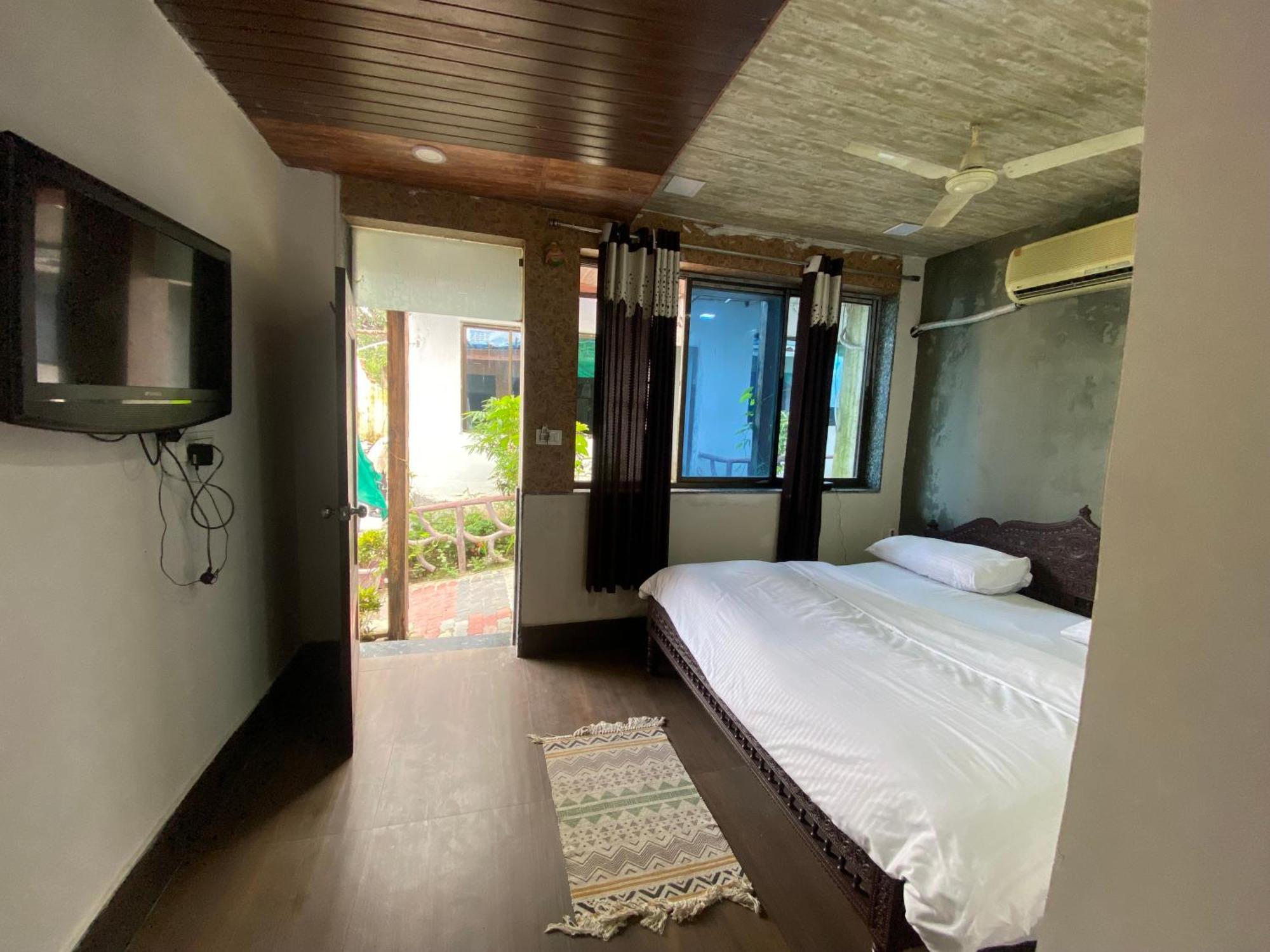 Rudraksha Inn مونت ابو المظهر الخارجي الصورة